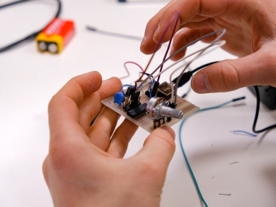 Festival of Stuff: Midday - Circuitry & Headlight Building Masterclass