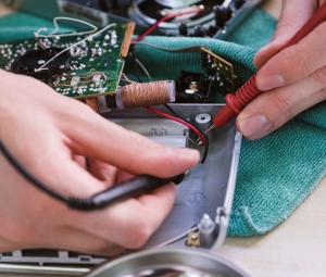 Repair Cafe: Electronics Repair